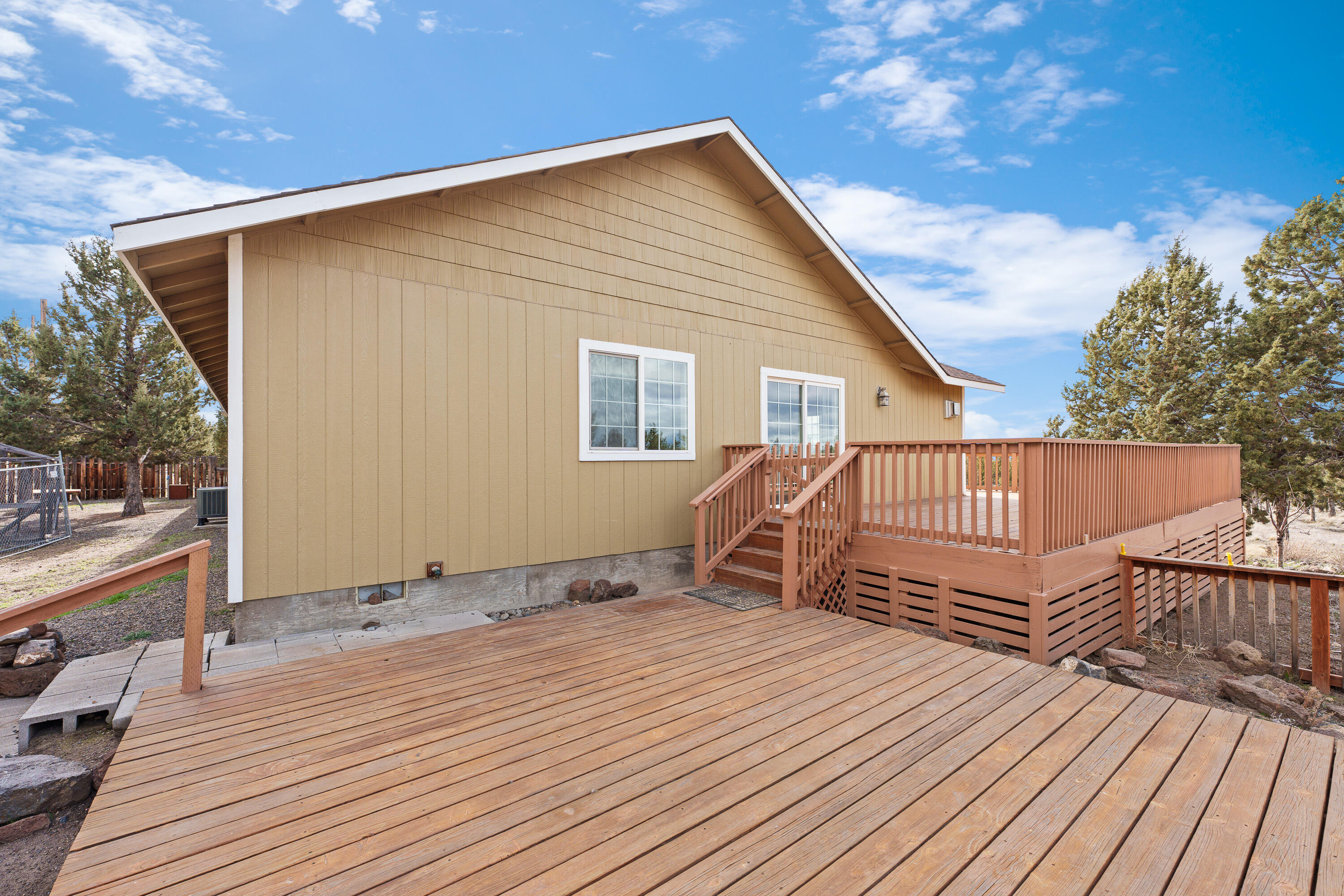 4681 Southeast Adobe Road Prineville, OR 97754 - Photo 36 of 49