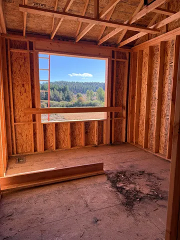 $1,275,000 | 8818 East Little Deep Creek Road, Colbert, WA 99005