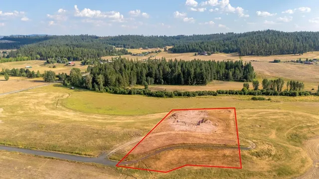 $1,275,000 | 8818 East Little Deep Creek Road, Colbert, WA 99005