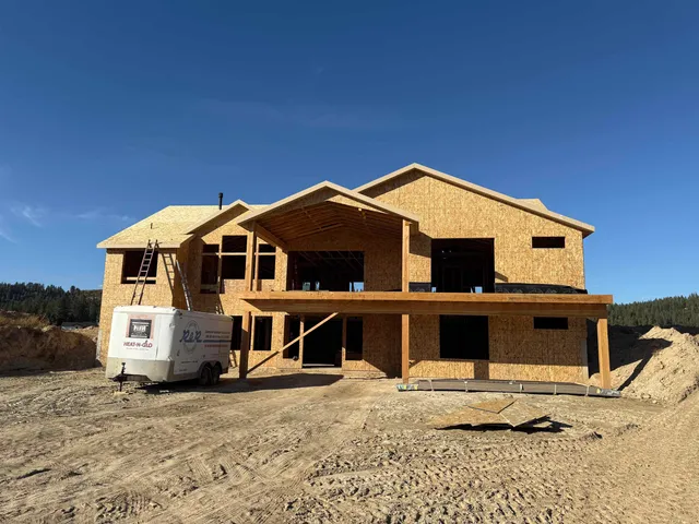 $1,275,000 | 8818 East Little Deep Creek Road, Colbert, WA 99005