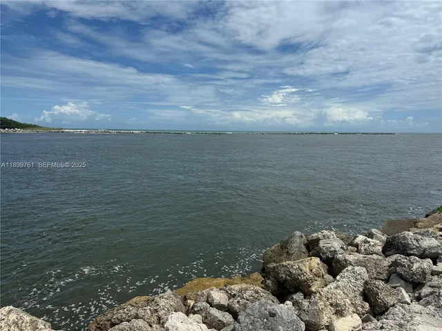 $3,300 | 1708 St Lucie Court, Fort Pierce, FL 34949