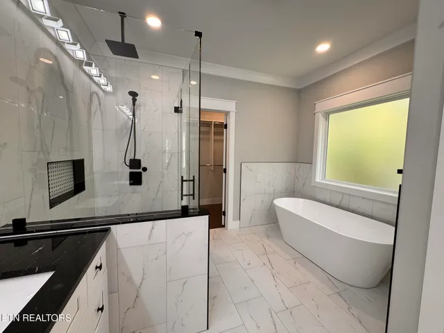 $599,900 | 264 Elohi Way, Loudon, TN 37774