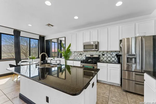 $2,200 | 1346 Nicholas Manor, San Antonio, TX 78258