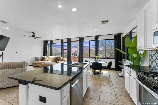 $2,200 | 1346 Nicholas Manor, San Antonio, TX 78258