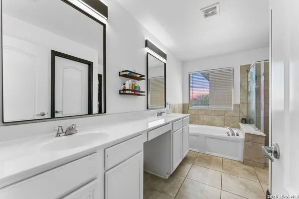 $2,200 | 1346 Nicholas Manor, San Antonio, TX 78258