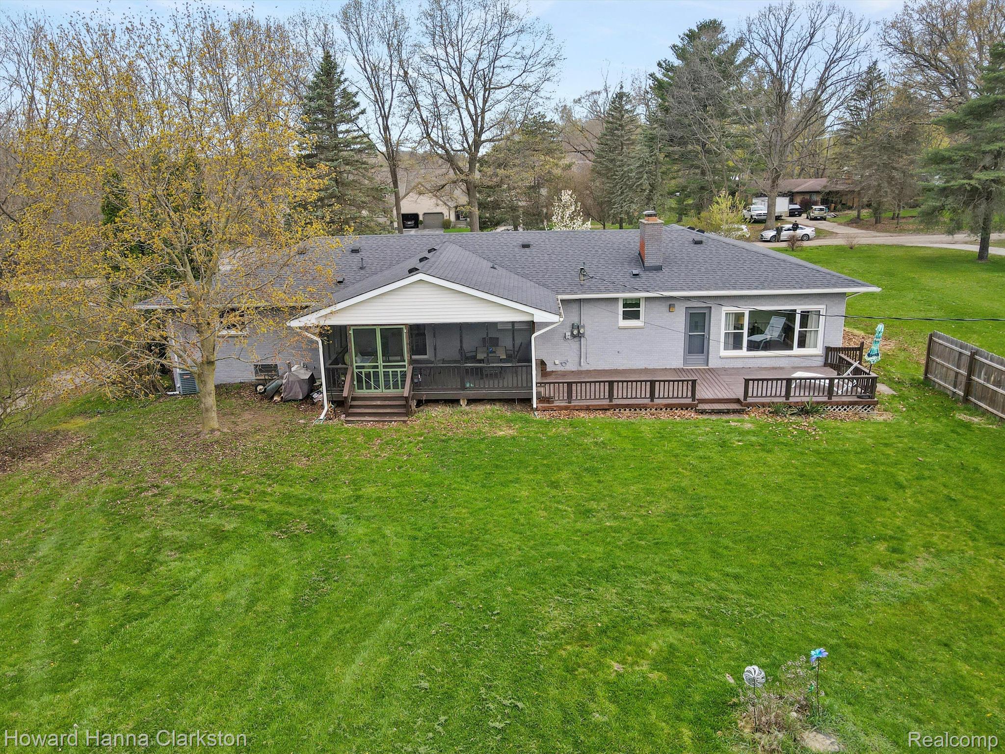 7150 Perry Lake Road Clarkston, MI 48346 - Photo 30 of 44 Gallery Image 30