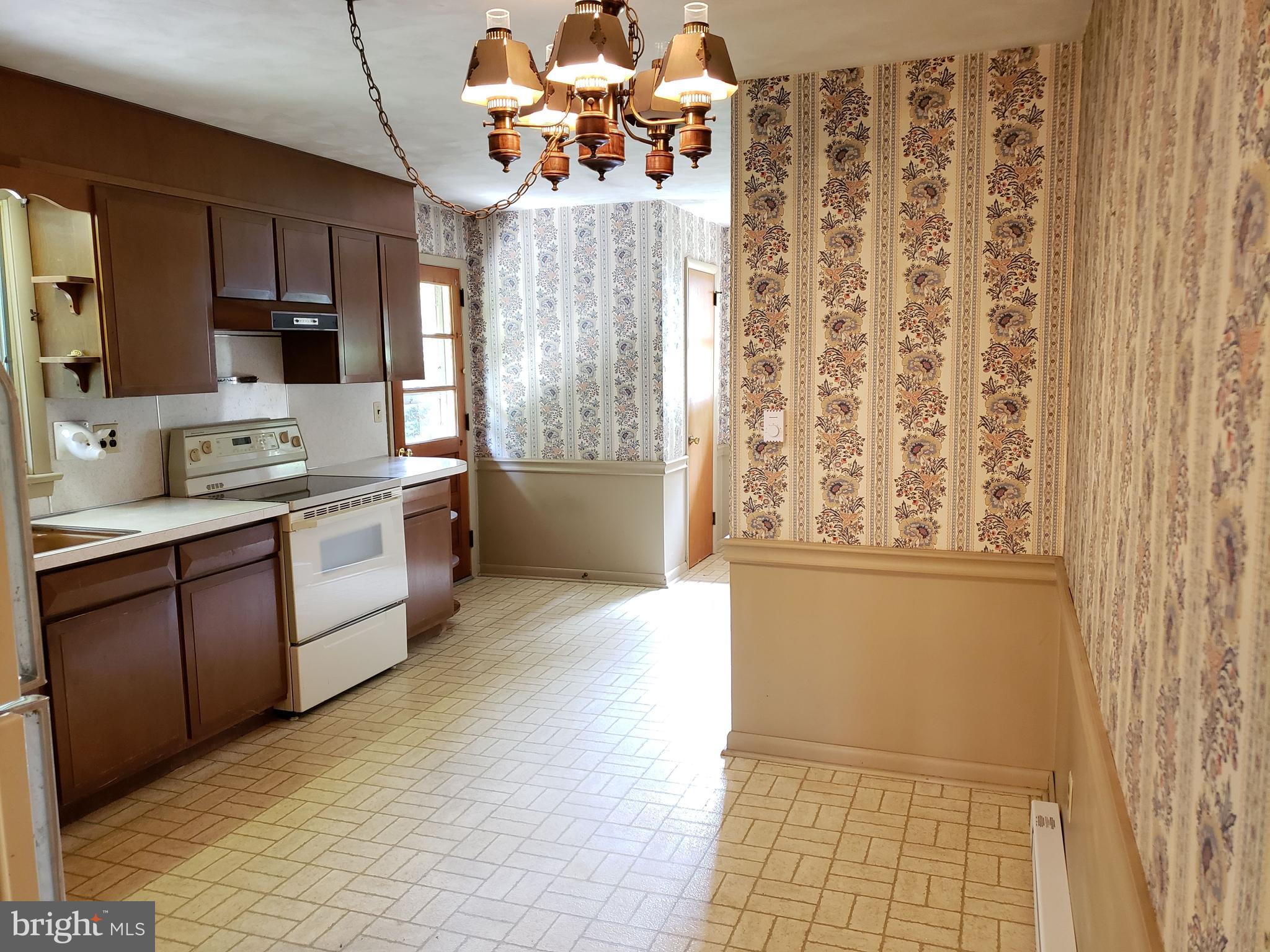 9 Shady Road Camp Hill, PA 17011 - Photo 5 of 28 Gallery Image 5
