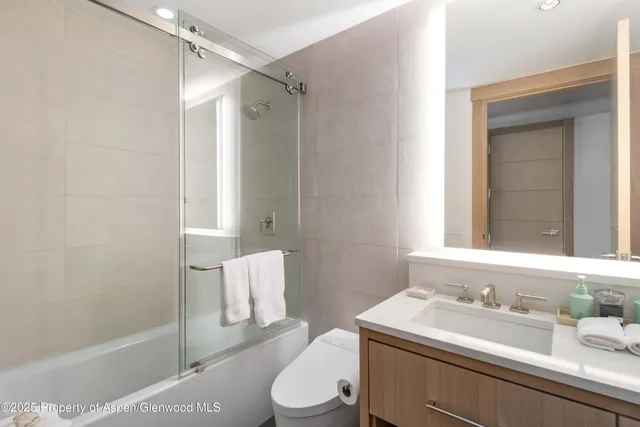 $5,950,000 | 130 Wood Road, Unit 151, Snowmass Village, CO 81615