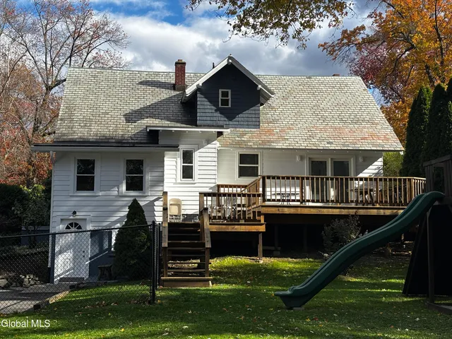 $550,000 | 226 North Greenbush Road, North Greenbush, NY 12180