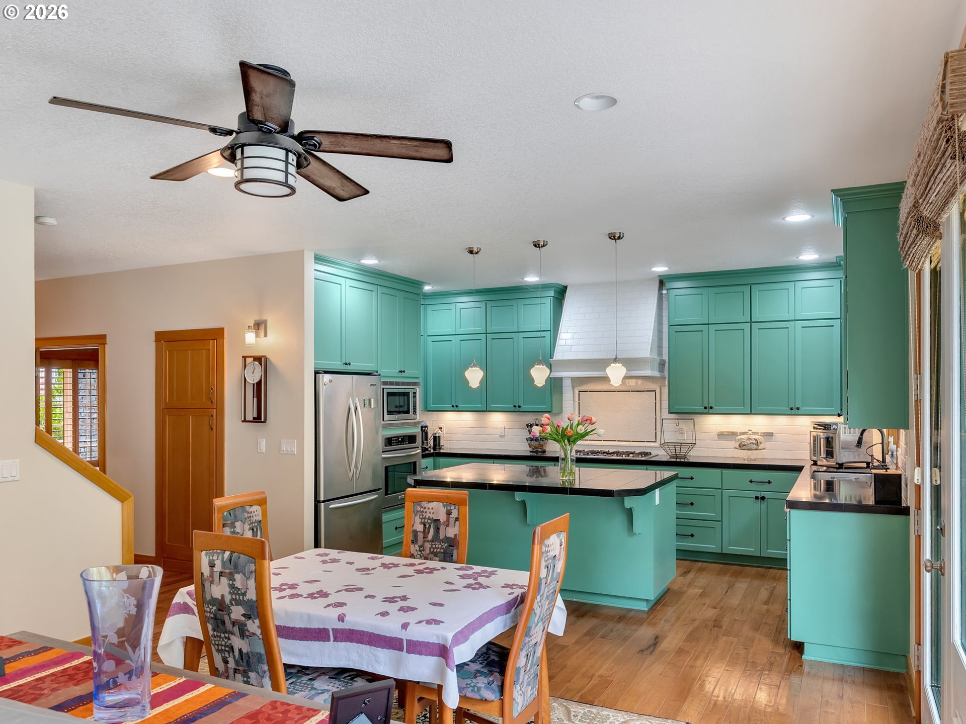 1390 Sea Ridge Lane Gearhart, OR 97138 - Photo 15 of 48 Kitchen/Dining Room
