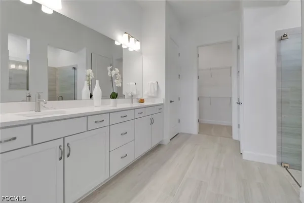 $4,300 | 1856 Terreno Boulevard, Naples, FL 34120