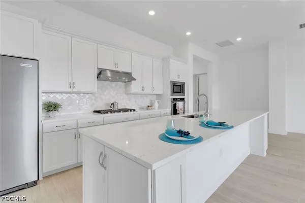 $4,300 | 1856 Terreno Boulevard, Naples, FL 34120