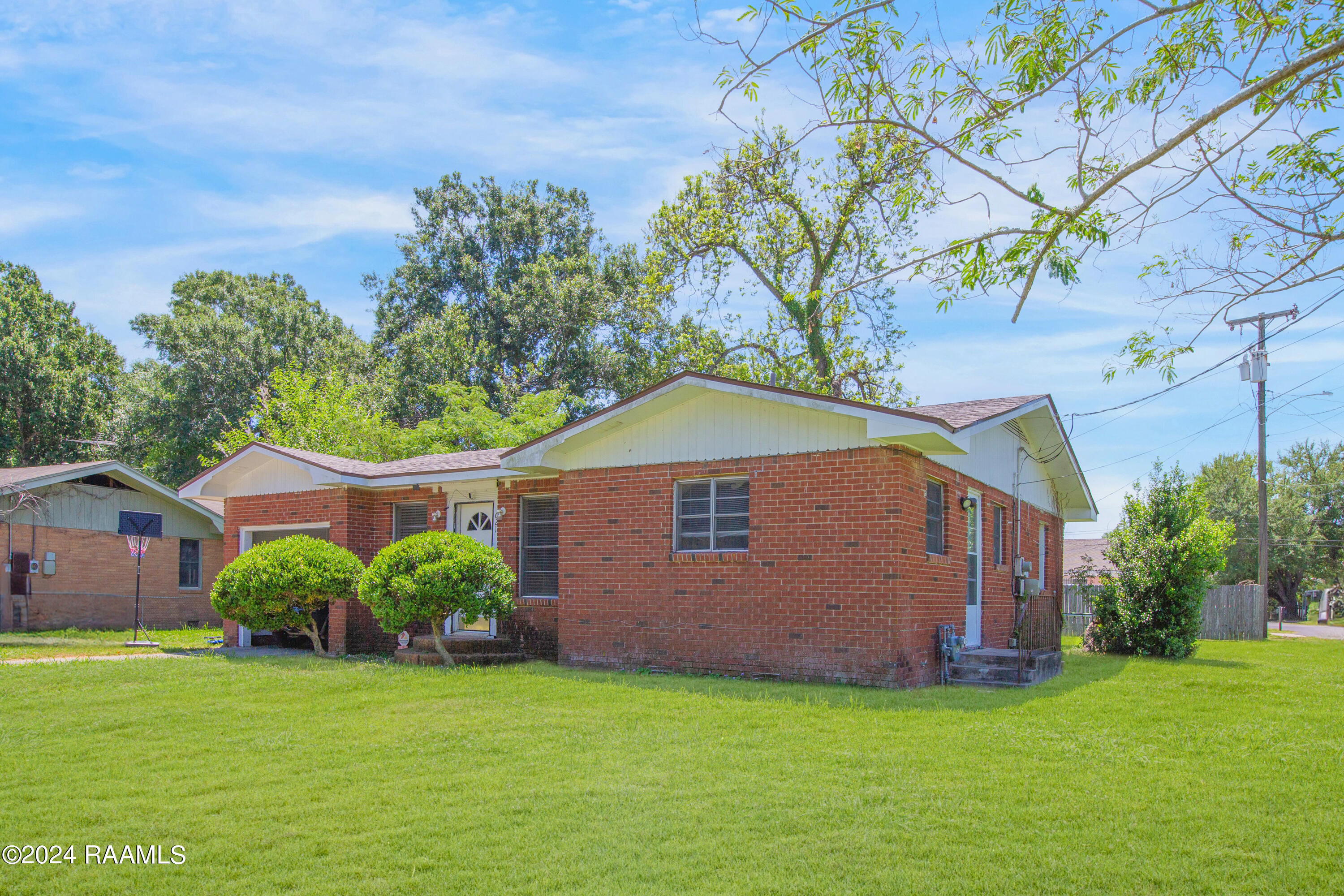 621 Arthur Street Lafayette, LA 70501 - Photo 1 of 10 621 Arthur-1