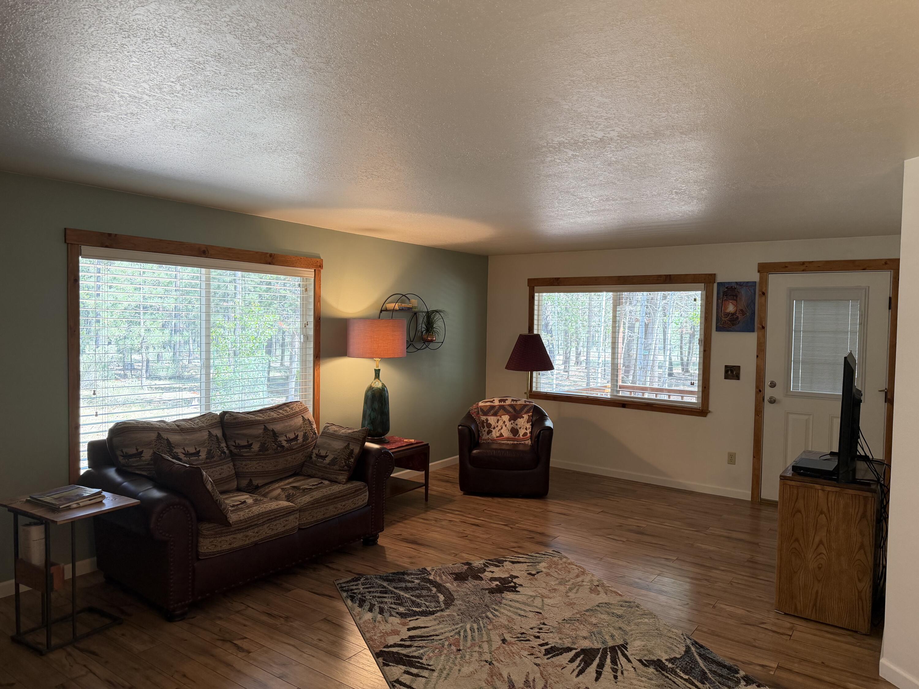 15740 Cornell Road La Pine, OR 97739 - Photo 8 of 54 IMG_2574