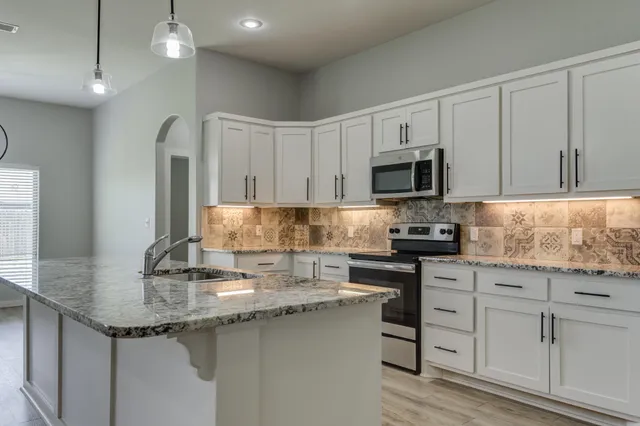 $280,000 | 1117 16th Street, Shallowater, TX 79363