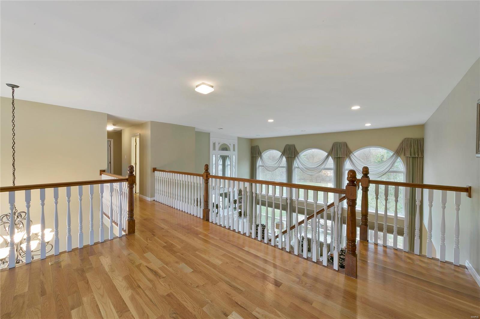 1124 Kiefer Ridge Court Ballwin, MO 63021 - Photo 13 of 45 Gallery Image 13