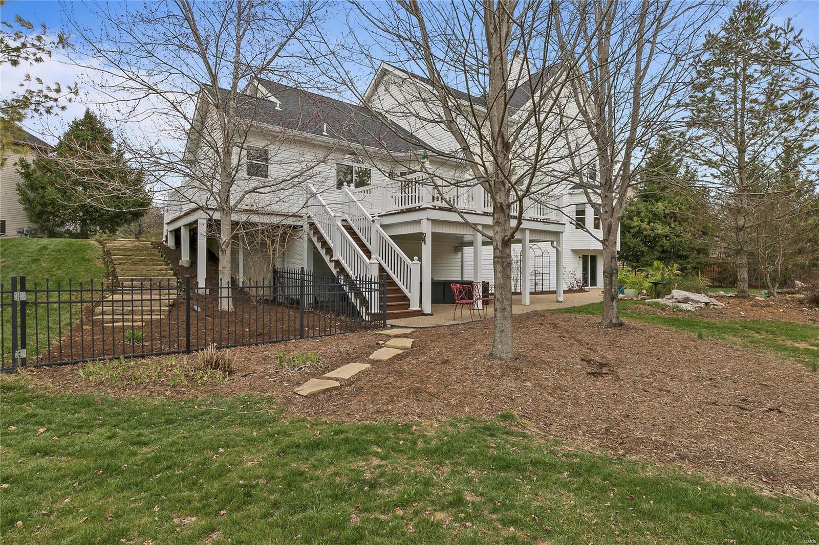1124 Kiefer Ridge Court Ballwin, MO 63021 - Photo 25 of 45 Gallery Image 25