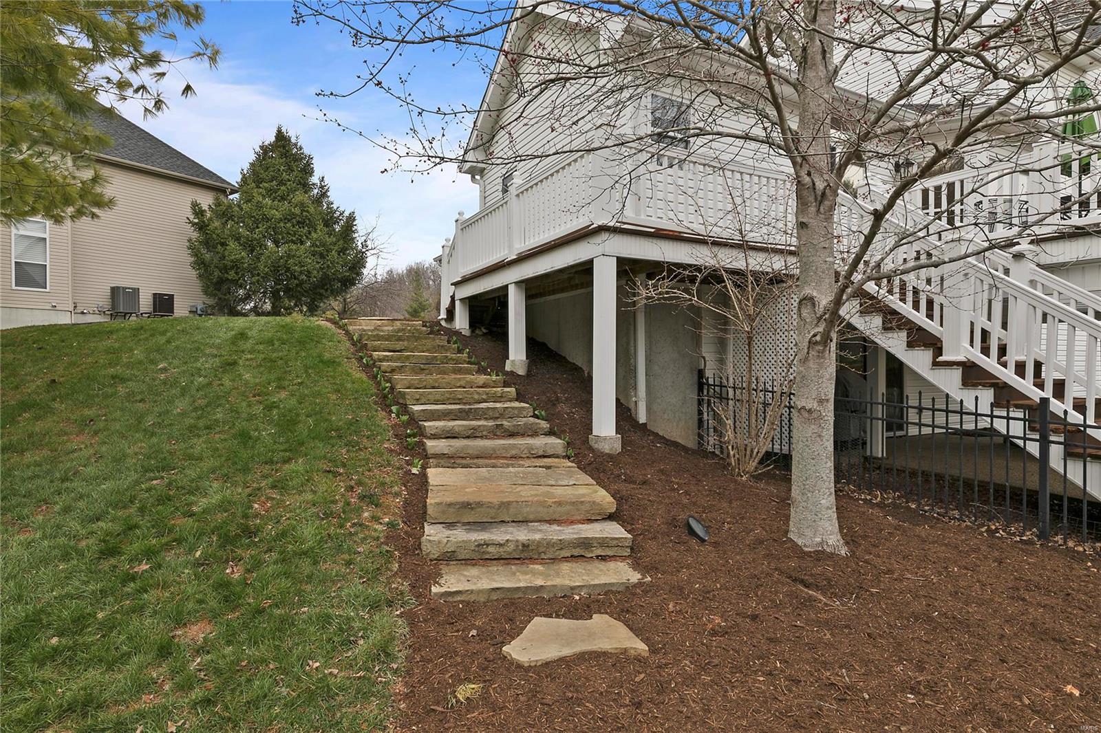 1124 Kiefer Ridge Court Ballwin, MO 63021 - Photo 26 of 45 Gallery Image 26