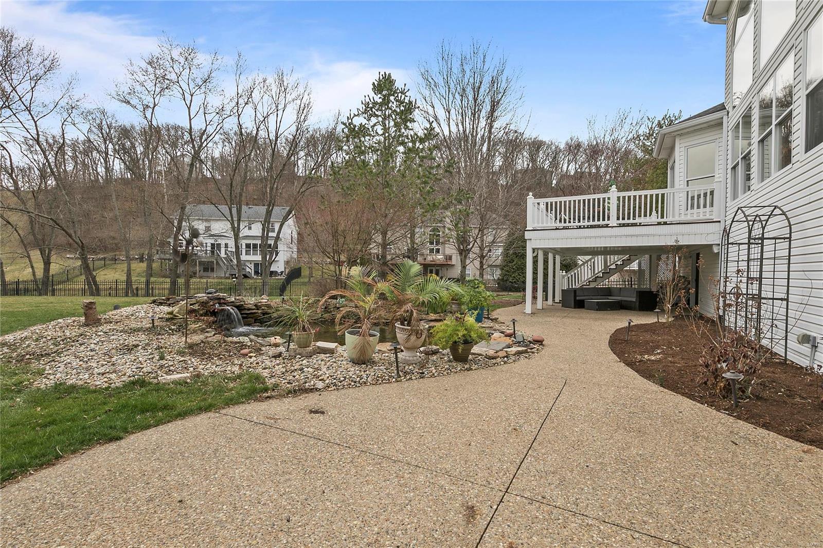 1124 Kiefer Ridge Court Ballwin, MO 63021 - Photo 30 of 45 Gallery Image 30