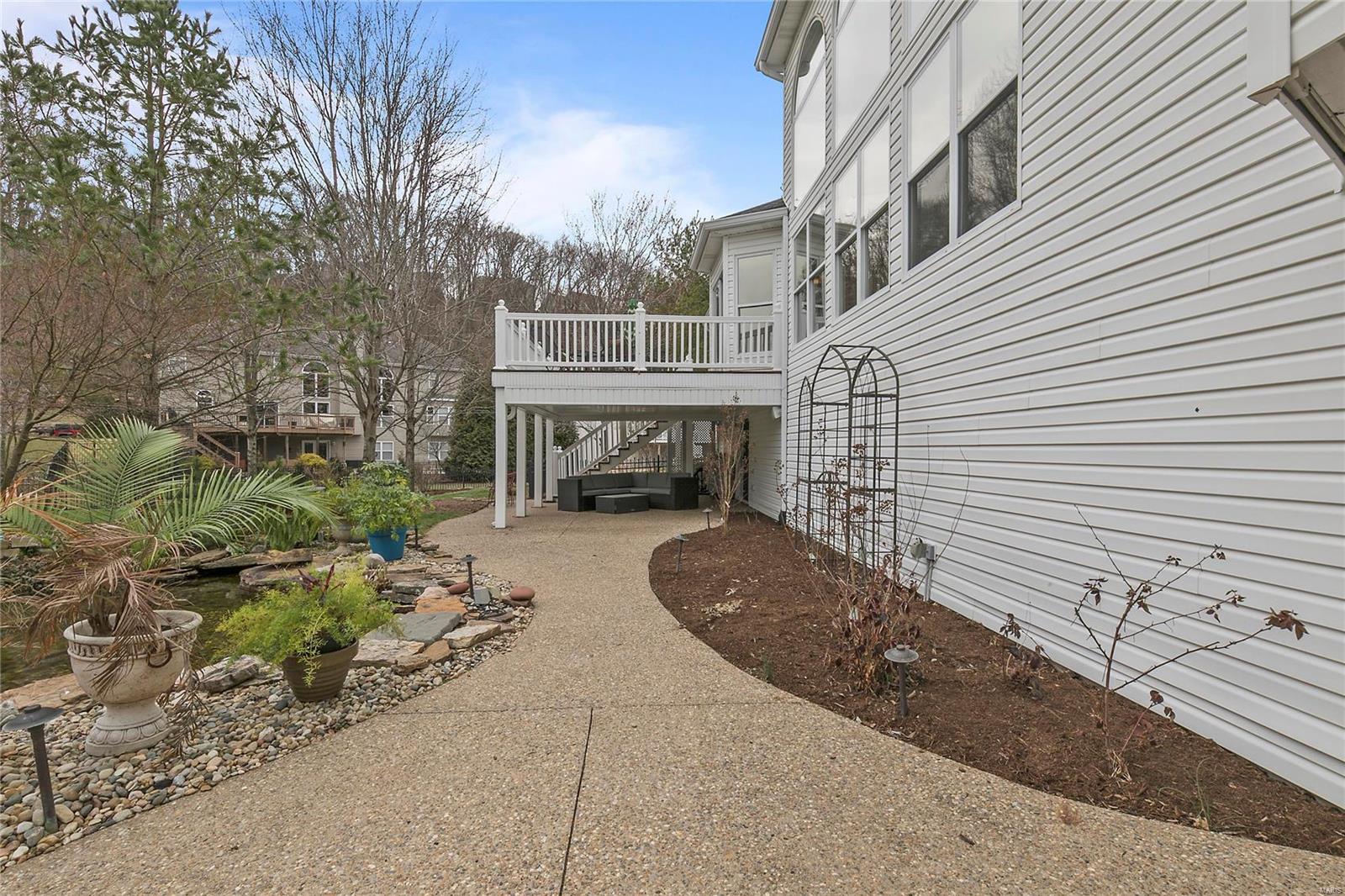 1124 Kiefer Ridge Court Ballwin, MO 63021 - Photo 31 of 45 Gallery Image 31