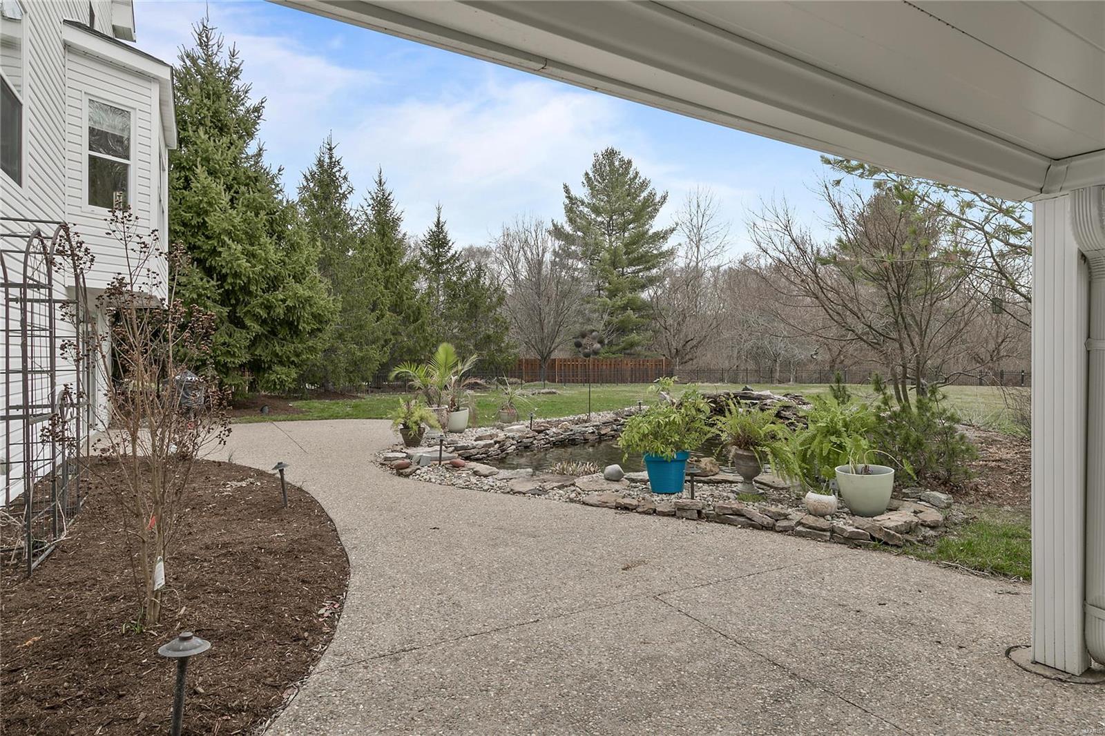 1124 Kiefer Ridge Court Ballwin, MO 63021 - Photo 34 of 45 Gallery Image 34