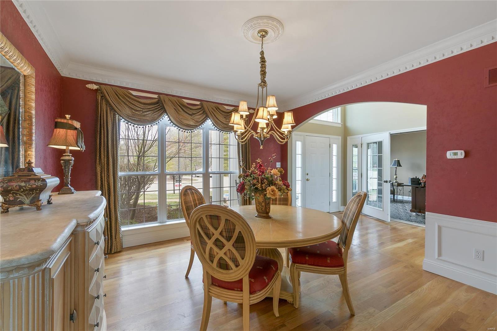 1124 Kiefer Ridge Court Ballwin, MO 63021 - Photo 5 of 45 Gallery Image 5