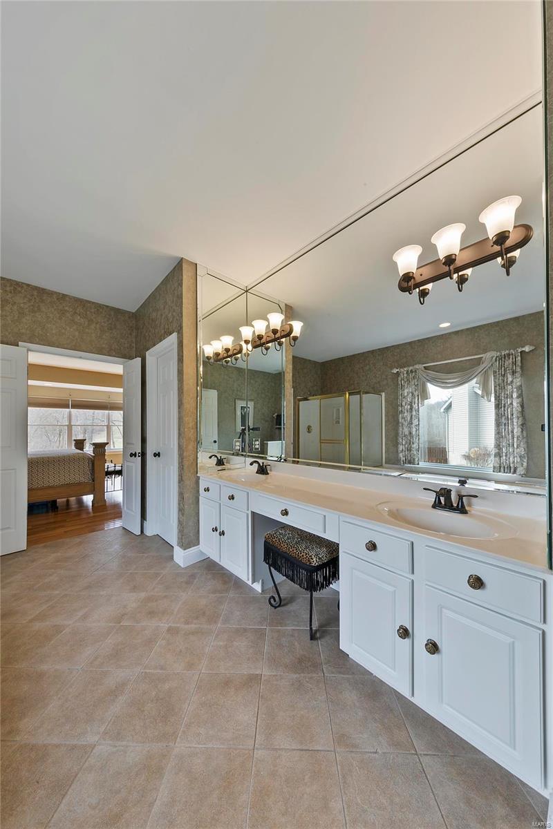 1124 Kiefer Ridge Court Ballwin, MO 63021 - Photo 41 of 45 Gallery Image 41