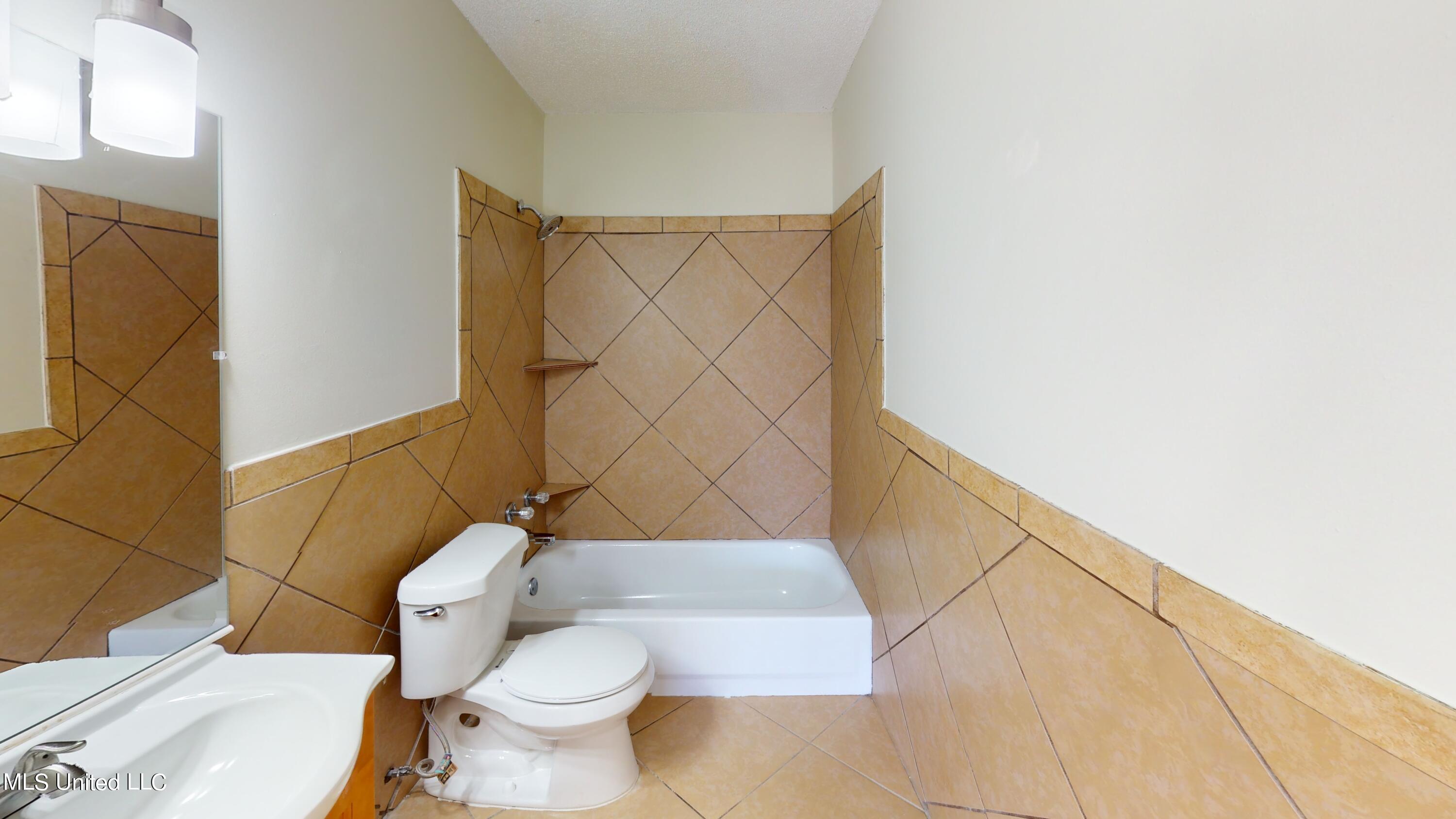 256 Garfield Road Byhalia, MS 38611 - Photo 14 of 33 256-Garfield-Rd-Bathroom(1)