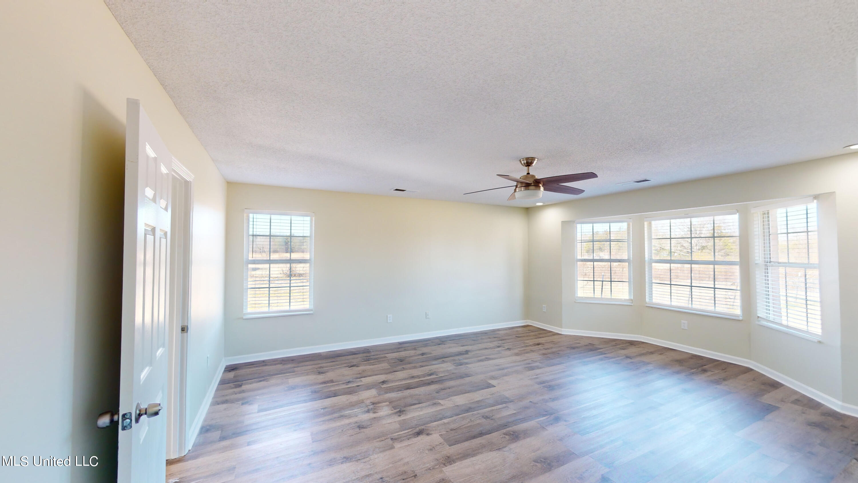 256 Garfield Road Byhalia, MS 38611 - Photo 19 of 33 256-Garfield-Rd-01122024_135227