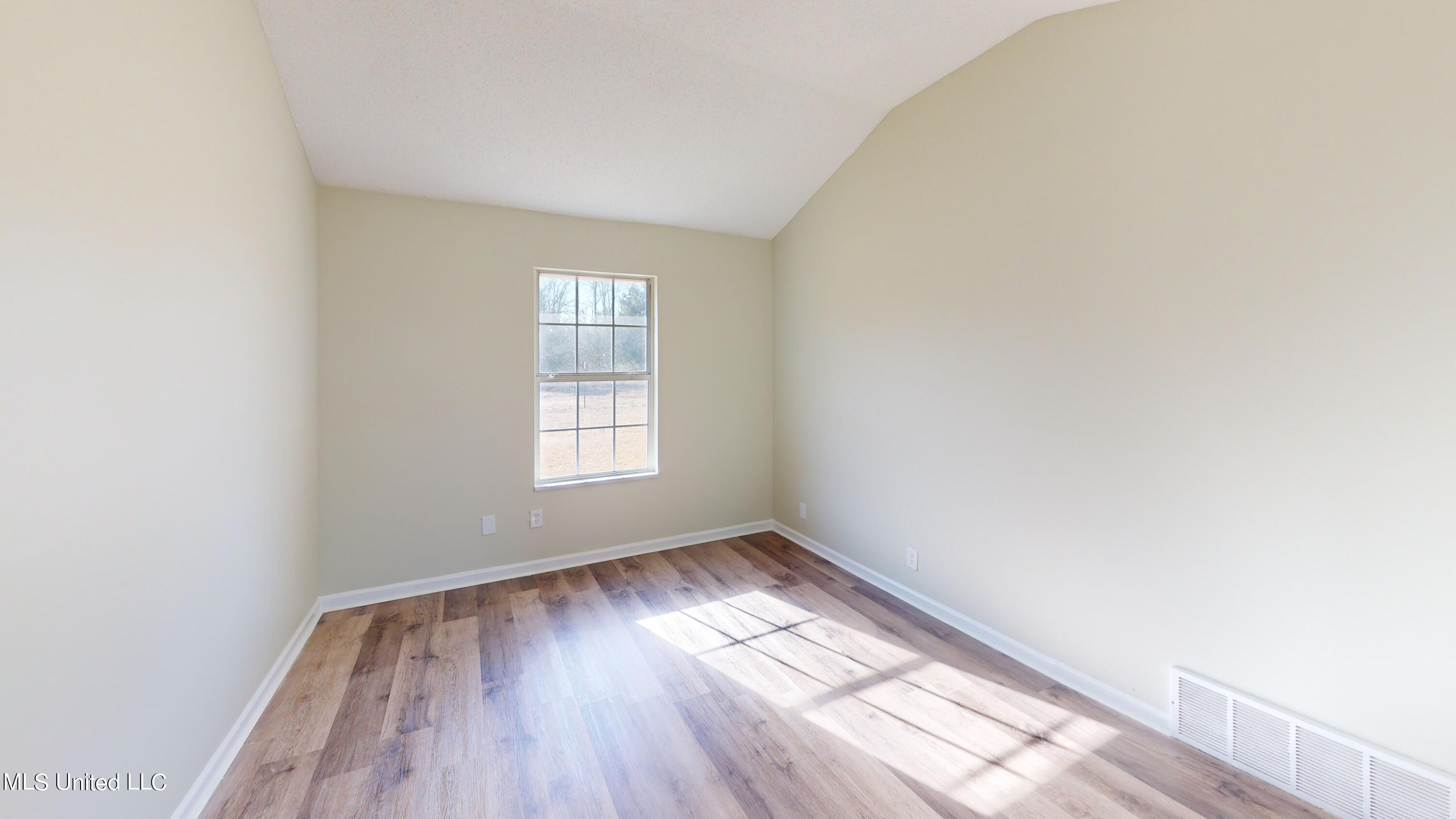 256 Garfield Road Byhalia, MS 38611 - Photo 24 of 33 256-Garfield-Rd-Bedroom(3)