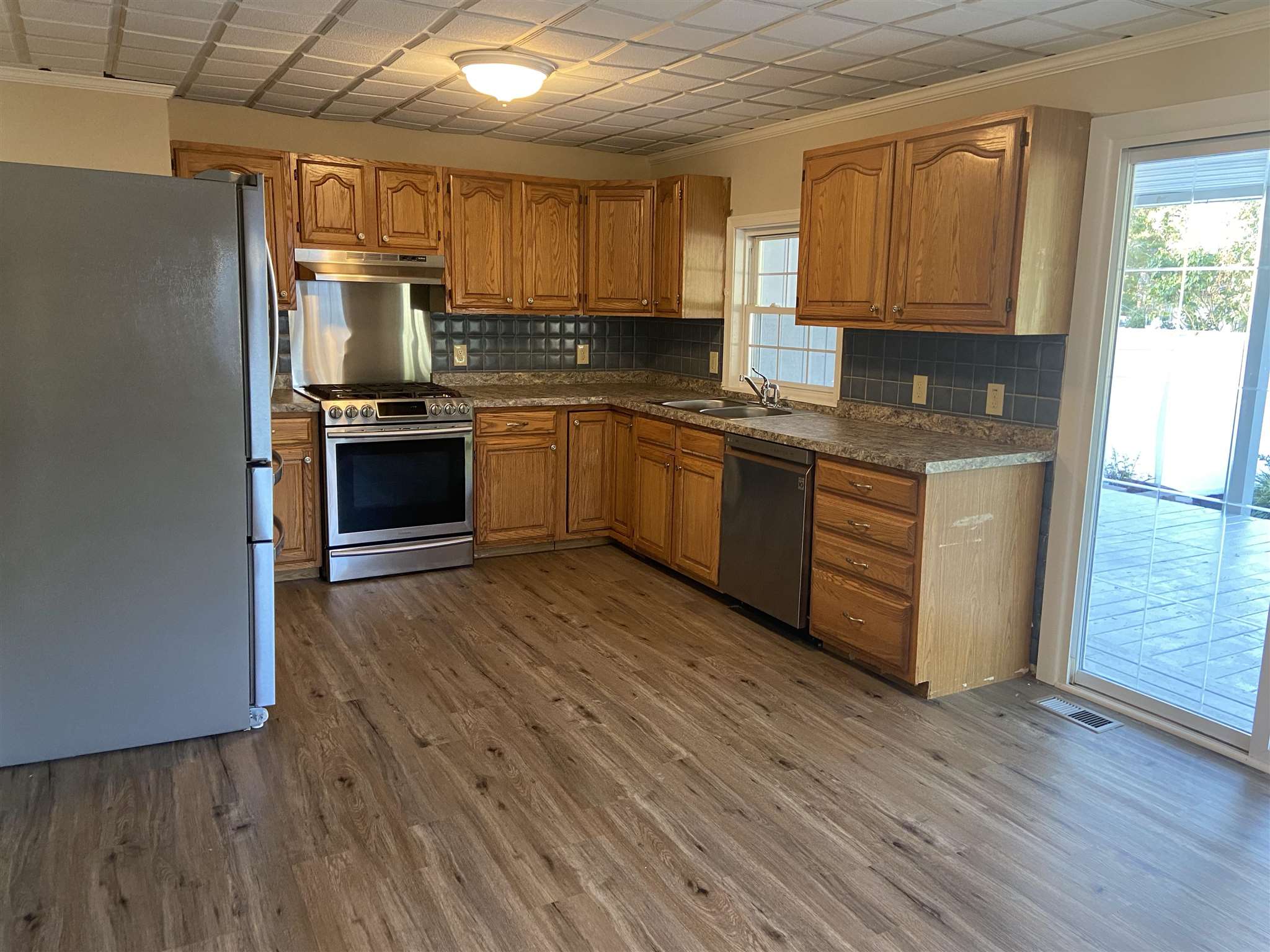 162 Jordan Road Somers Point, NJ 08244 - Photo 3 of 23