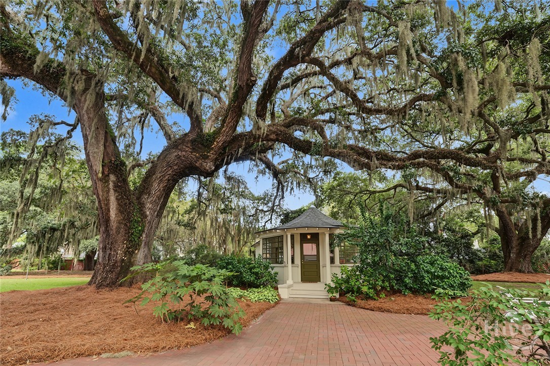 5909 La Roche Avenue Savannah, GA 31406 - Photo 42 of 57 Cottage with panoramic views and full bath, great for guest space, office, yoga studio, or play house.