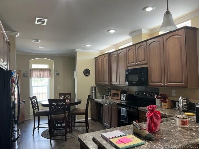 4191 2nd Court Lantana, FL 33462 - Photo 3 of 45