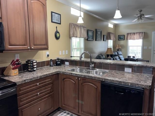 4191 2nd Court Lantana, FL 33462 - Photo 4 of 45
