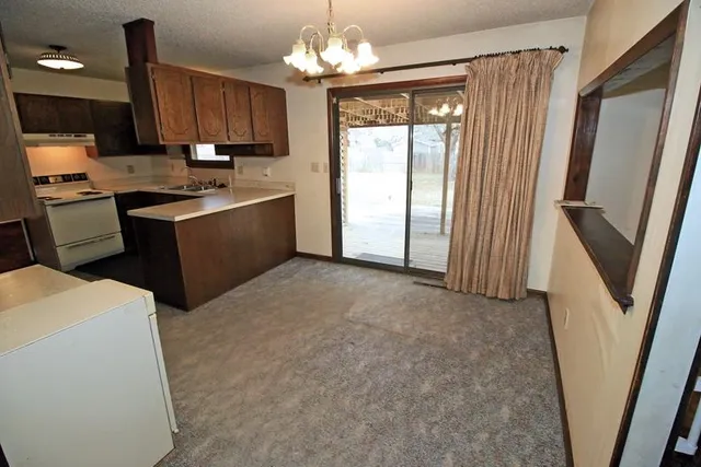 $190,000 | 635 Quail Drive, Newton, KS 67114