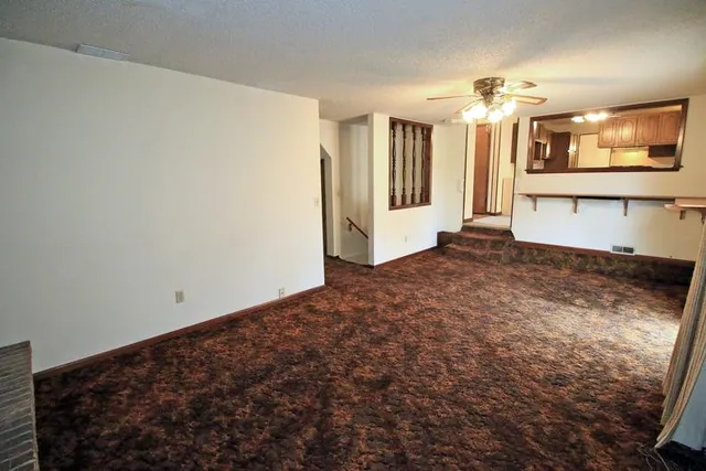 $190,000 | 635 Quail Drive, Newton, KS 67114