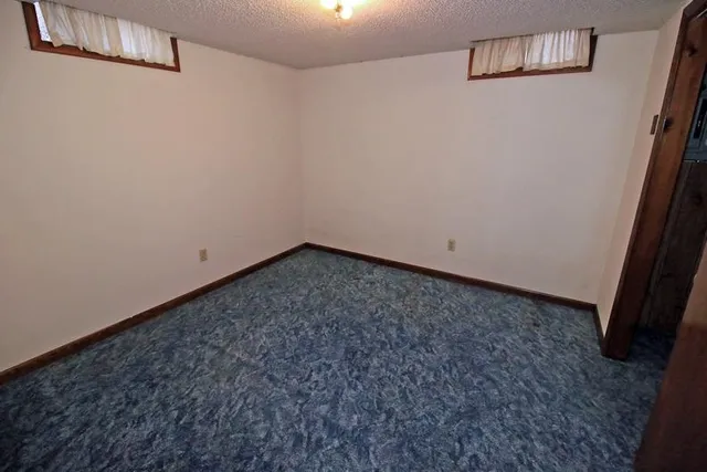 $190,000 | 635 Quail Drive, Newton, KS 67114