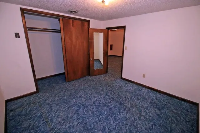 $190,000 | 635 Quail Drive, Newton, KS 67114