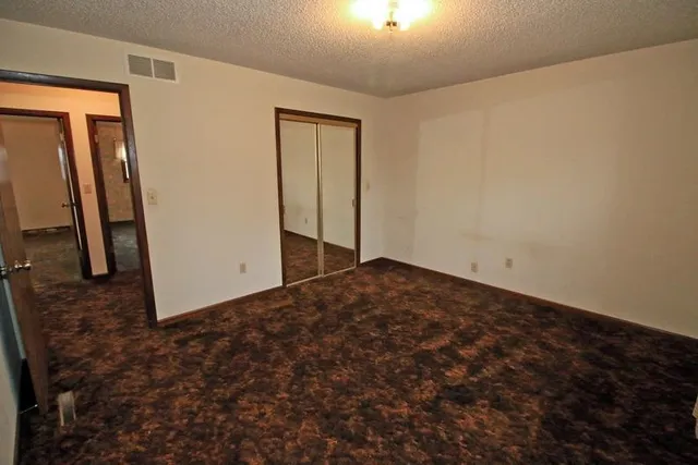 $190,000 | 635 Quail Drive, Newton, KS 67114