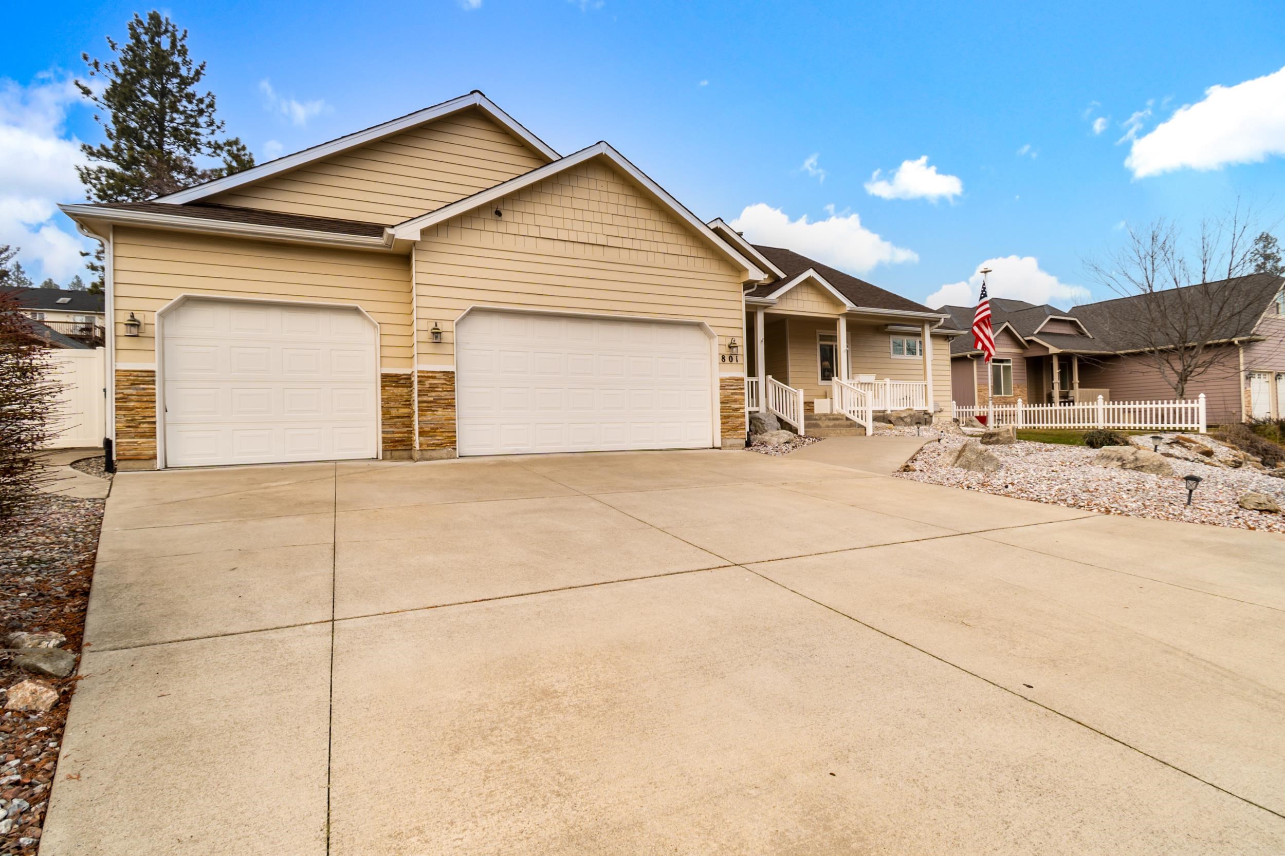 801 East Huron Drive Spokane, WA 99208 - Photo 2 of 50