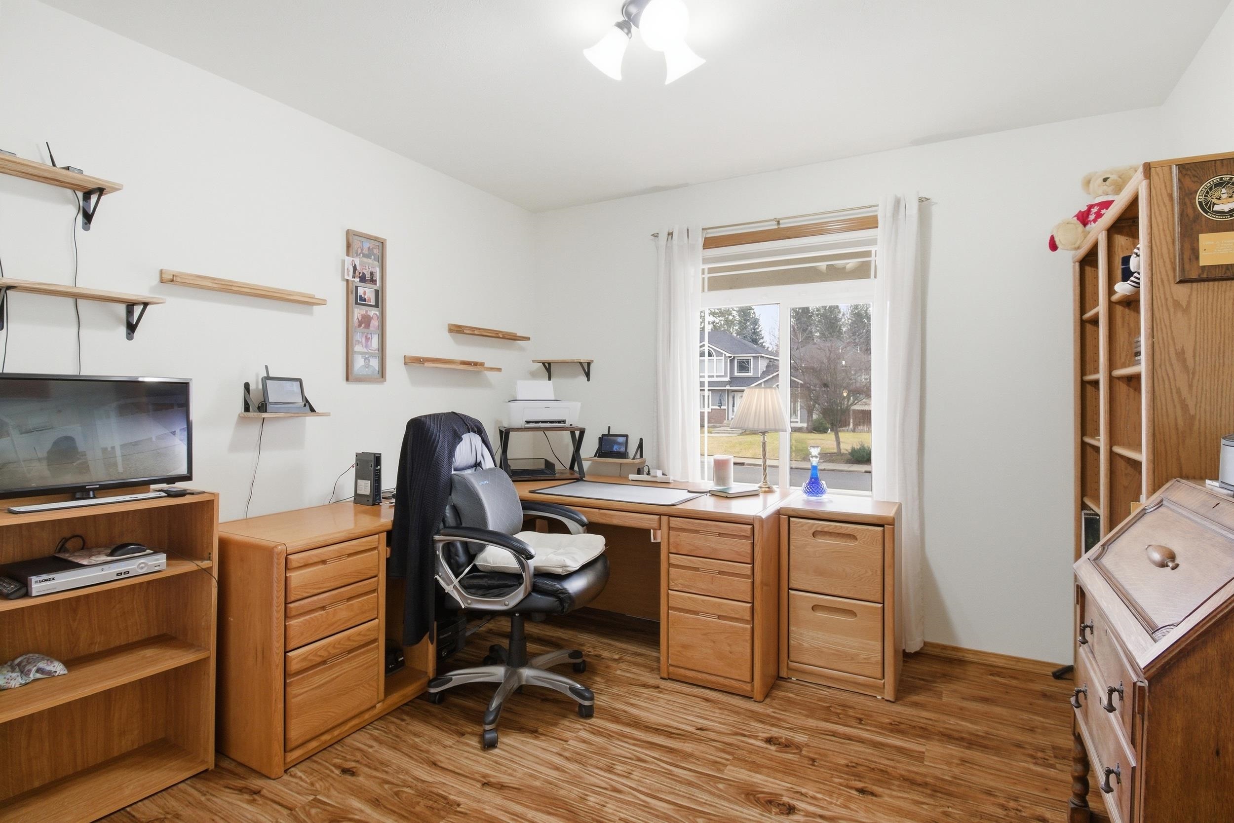 801 East Huron Drive Spokane, WA 99208 - Photo 21 of 50