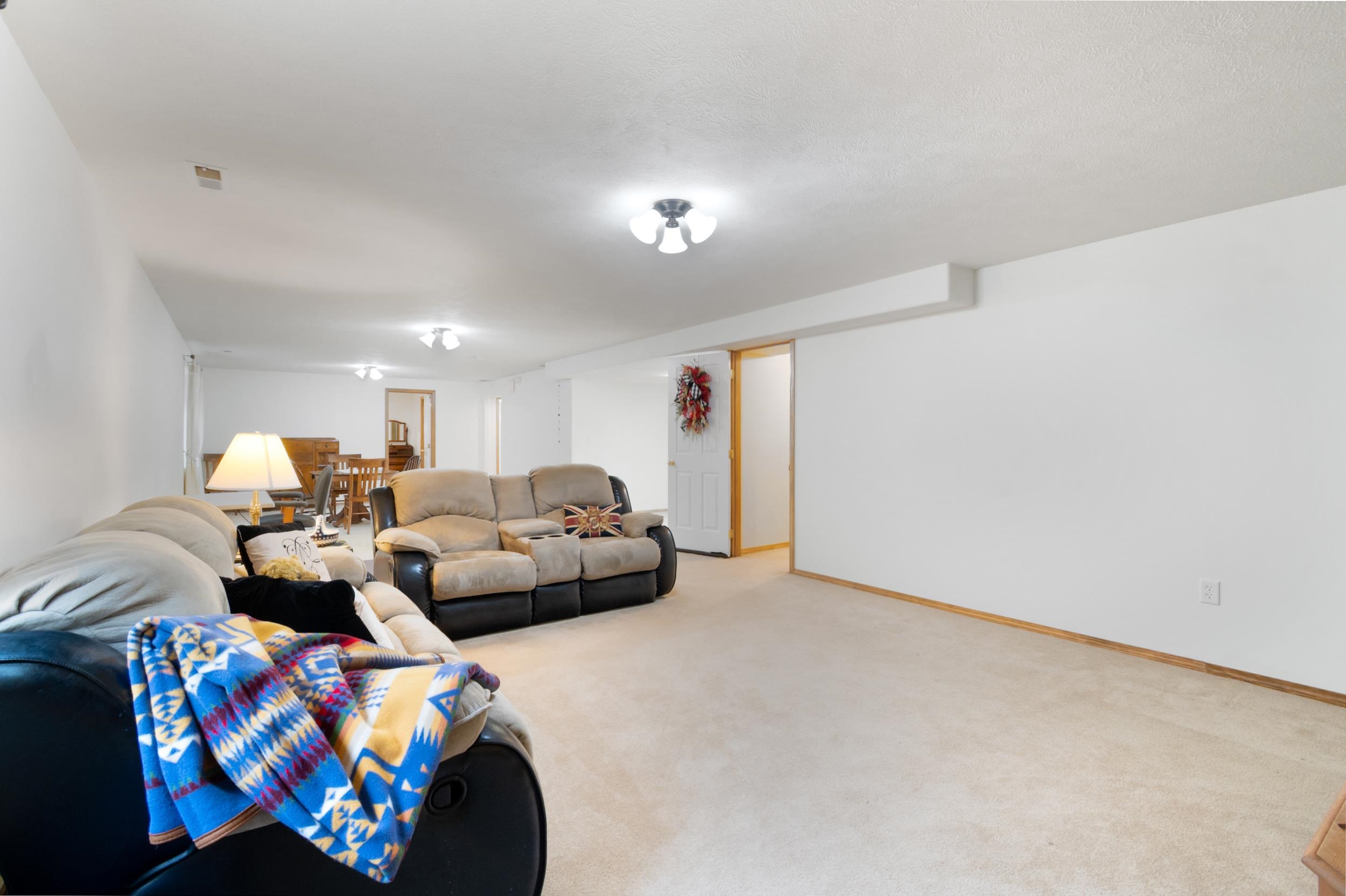 801 East Huron Drive Spokane, WA 99208 - Photo 26 of 50