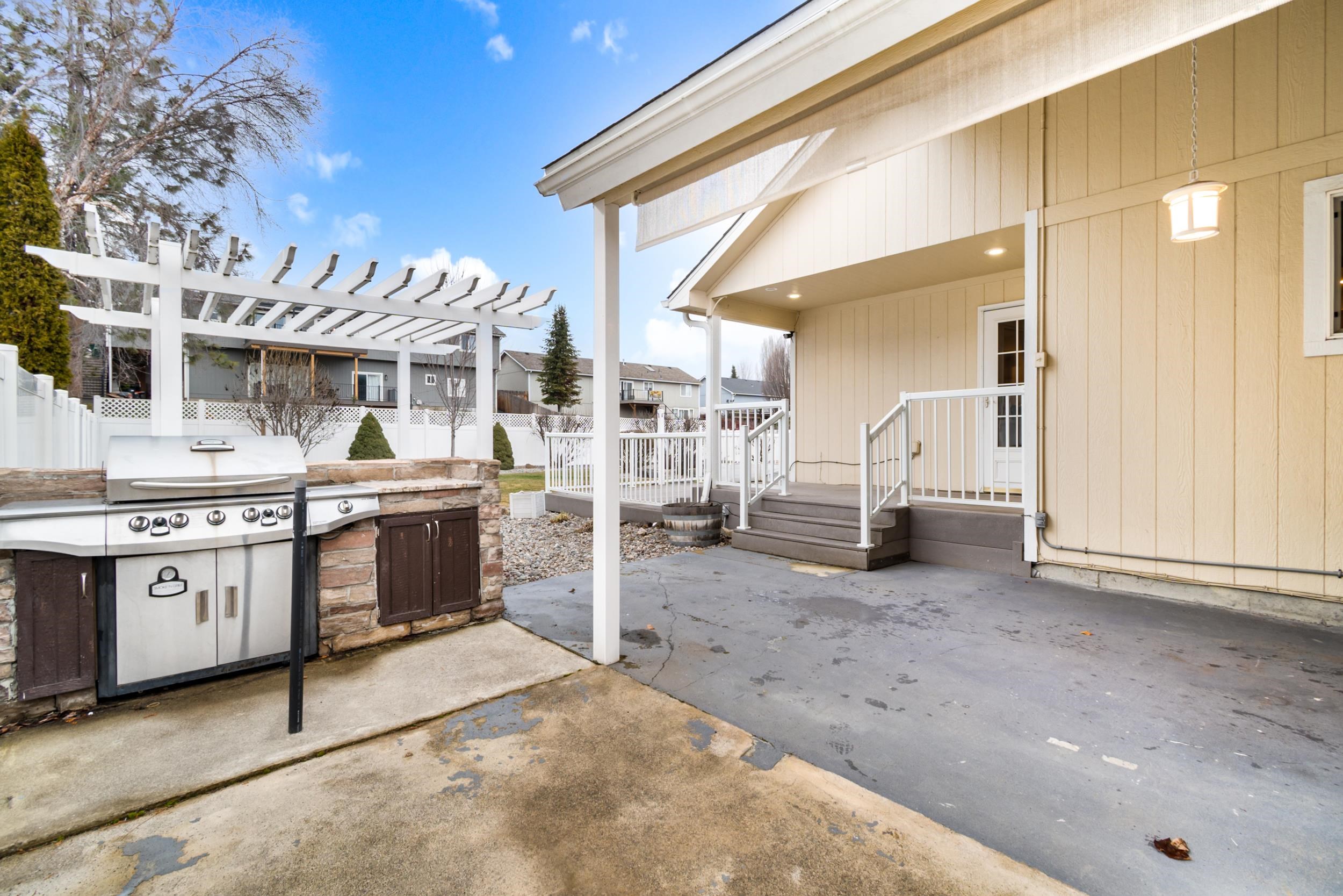 801 East Huron Drive Spokane, WA 99208 - Photo 44 of 50