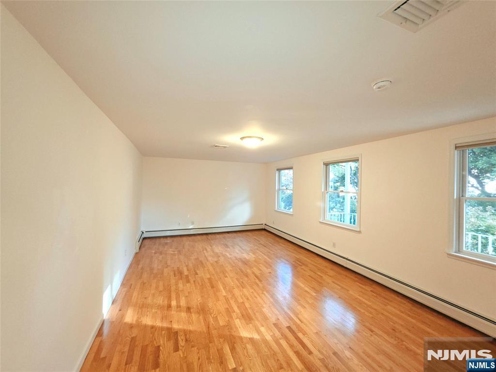 817 Elm Avenue, Unit 1 Ridgefield, NJ 07657 - Photo 6 of 18 Gallery Image 6