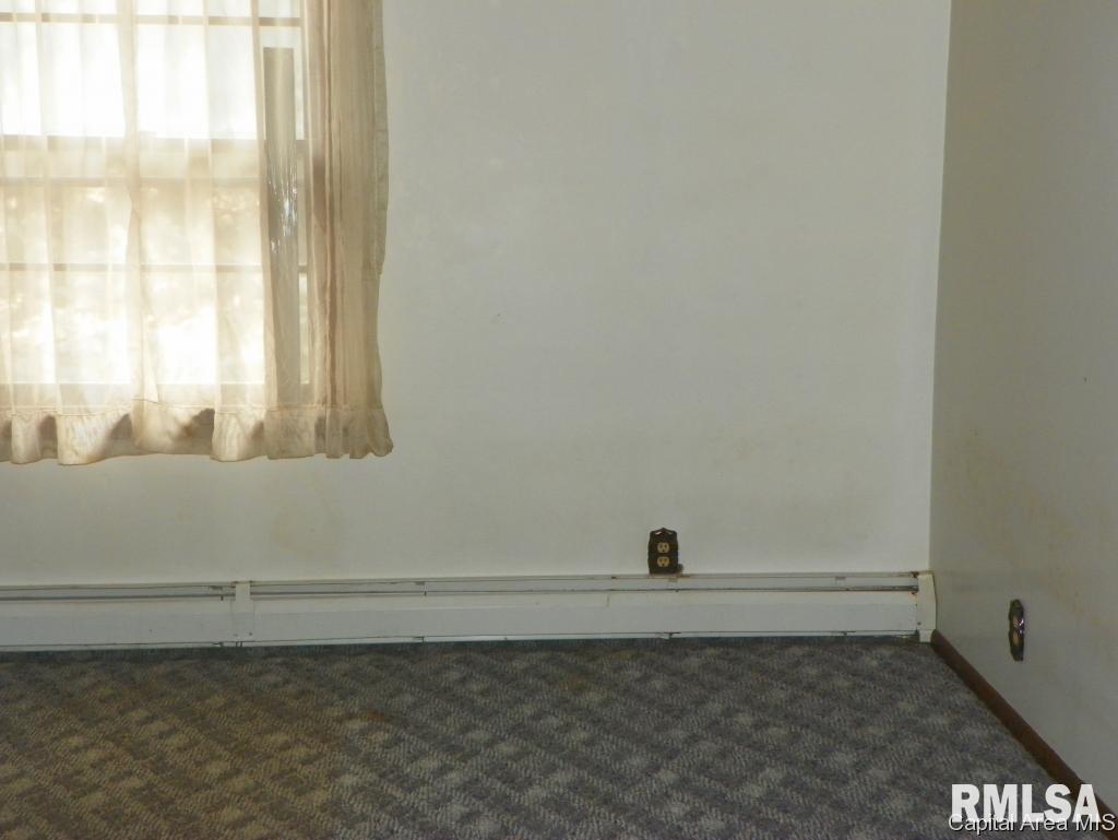 1639 Sandusky Road Jacksonville, IL 62650 - Photo 16 of 24