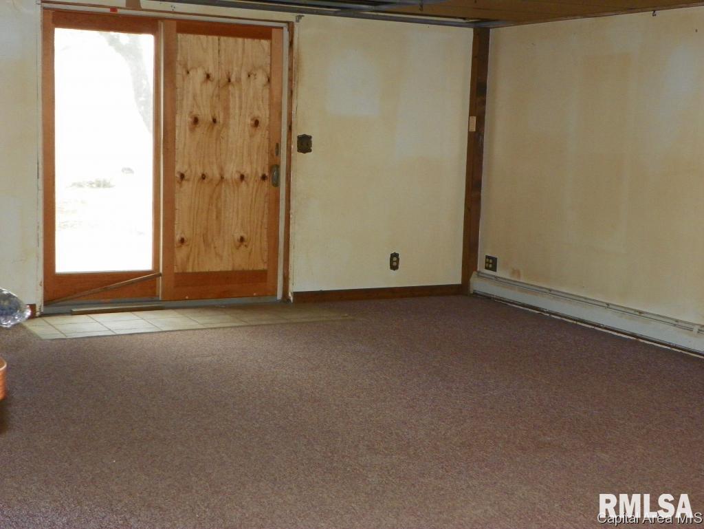 1639 Sandusky Road Jacksonville, IL 62650 - Photo 19 of 24