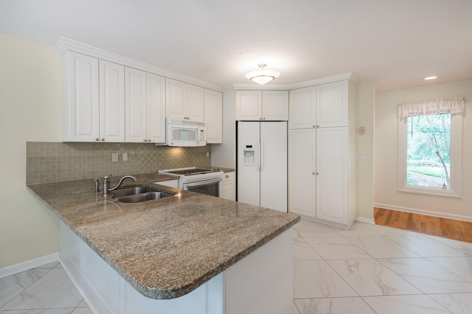 2626 High Hammock Road Johns Island, SC 29455 - Photo 14 of 40 Kitchen 5