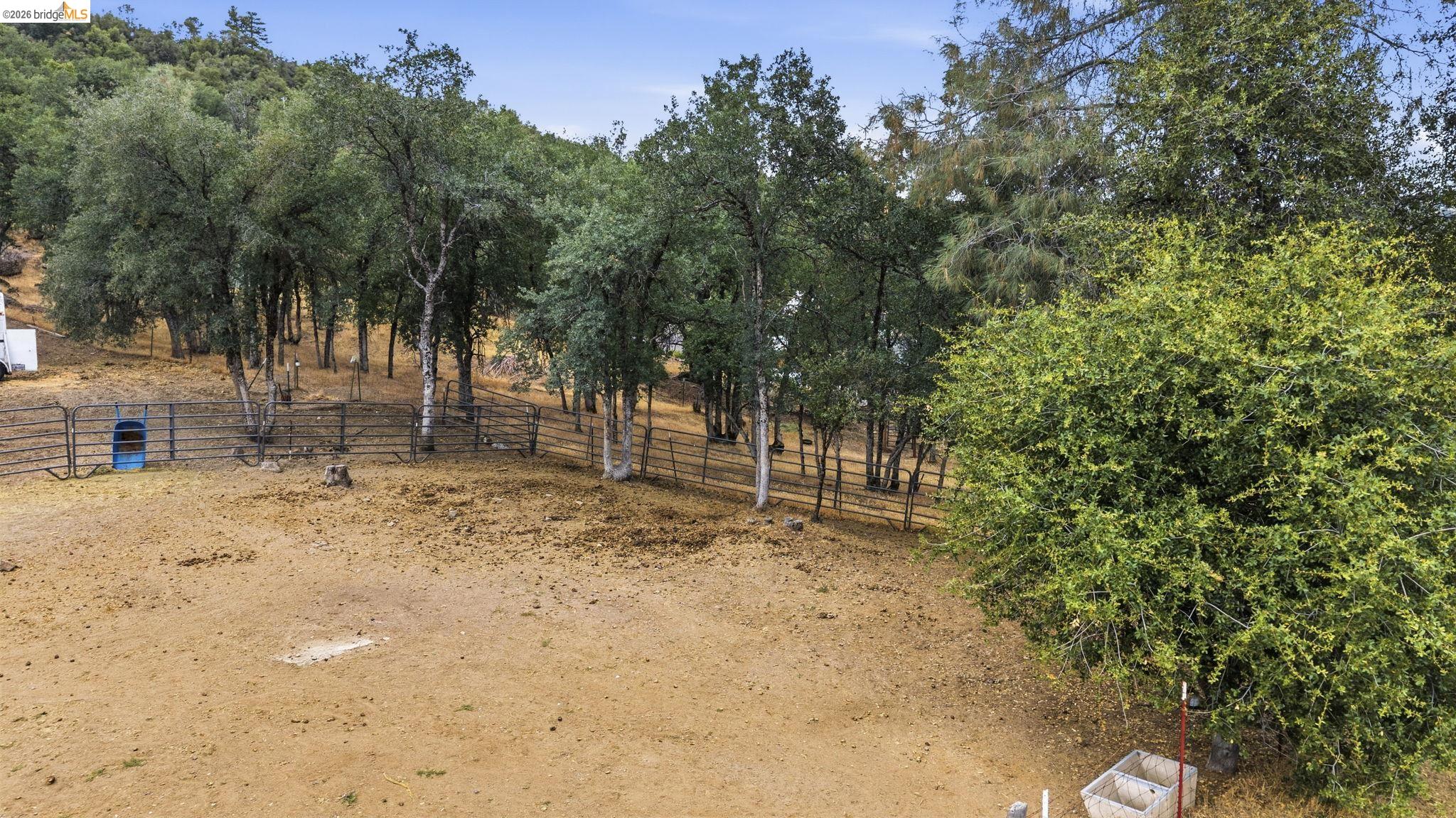 19584 Cherokee Road Tuolumne, CA 95379 - Photo 5 of 27
