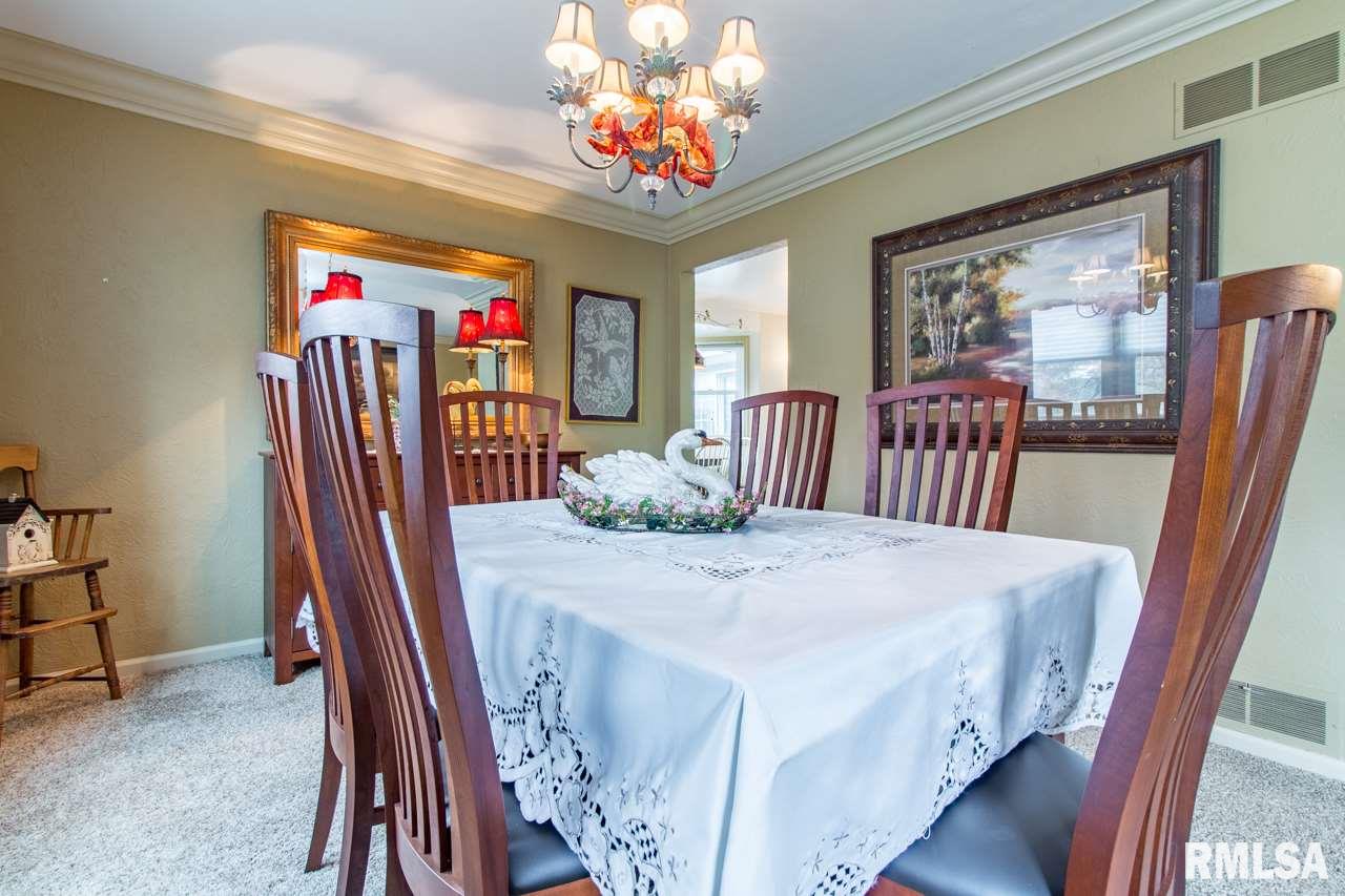 305 Pine Ridge Drive Washington, IL 61571 - Photo 15 of 36 Gallery Image 15