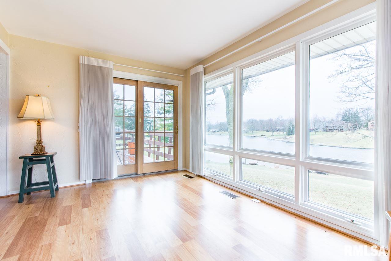 305 Pine Ridge Drive Washington, IL 61571 - Photo 23 of 36 Gallery Image 23